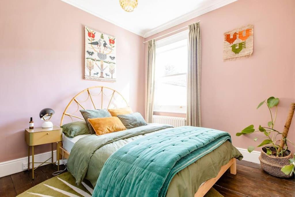 Ferienhaus Eclectic Victorian Terrace House *